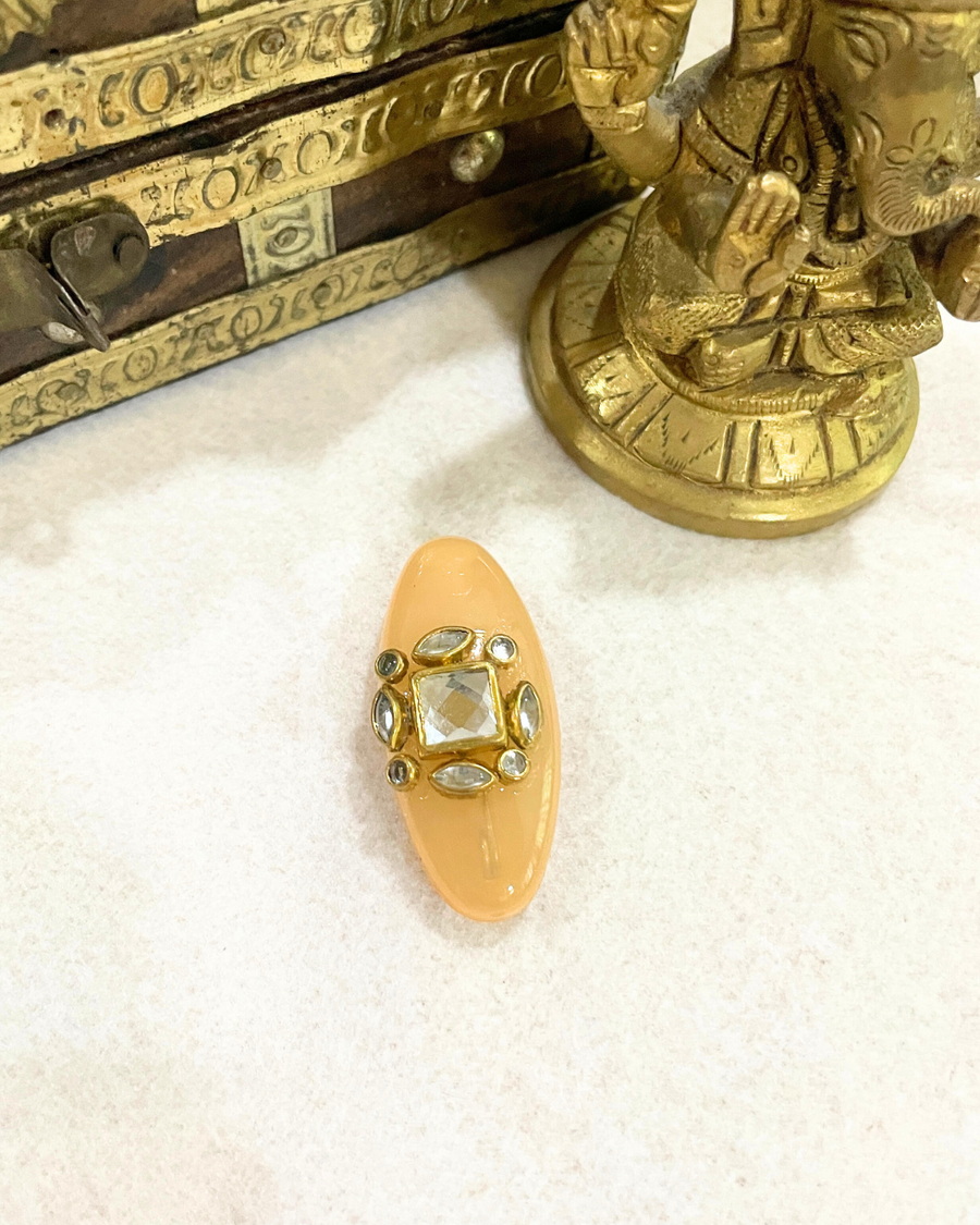 peach sarri pin